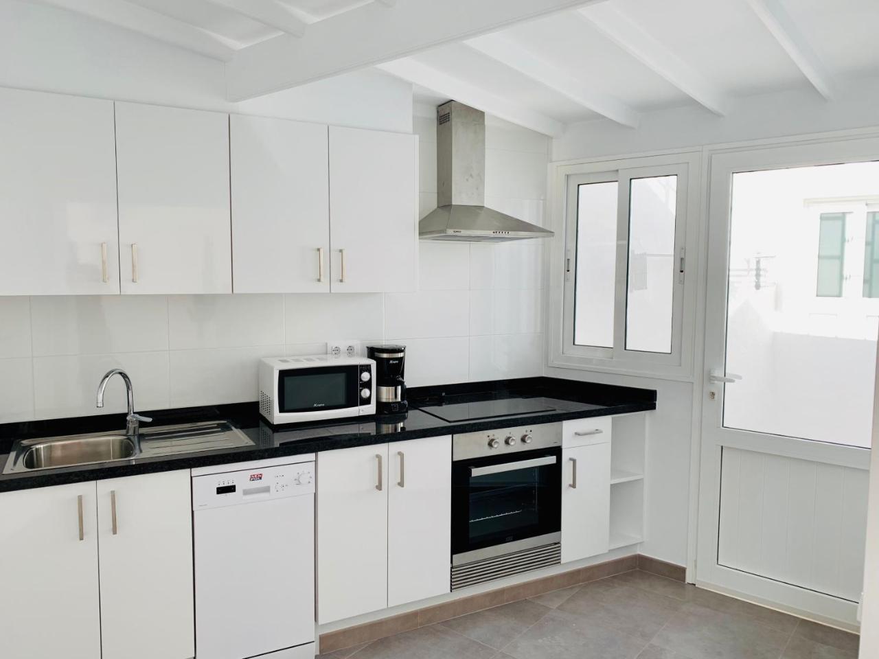 Apartamentos Zalabar ติอาส ภายนอก รูปภาพ