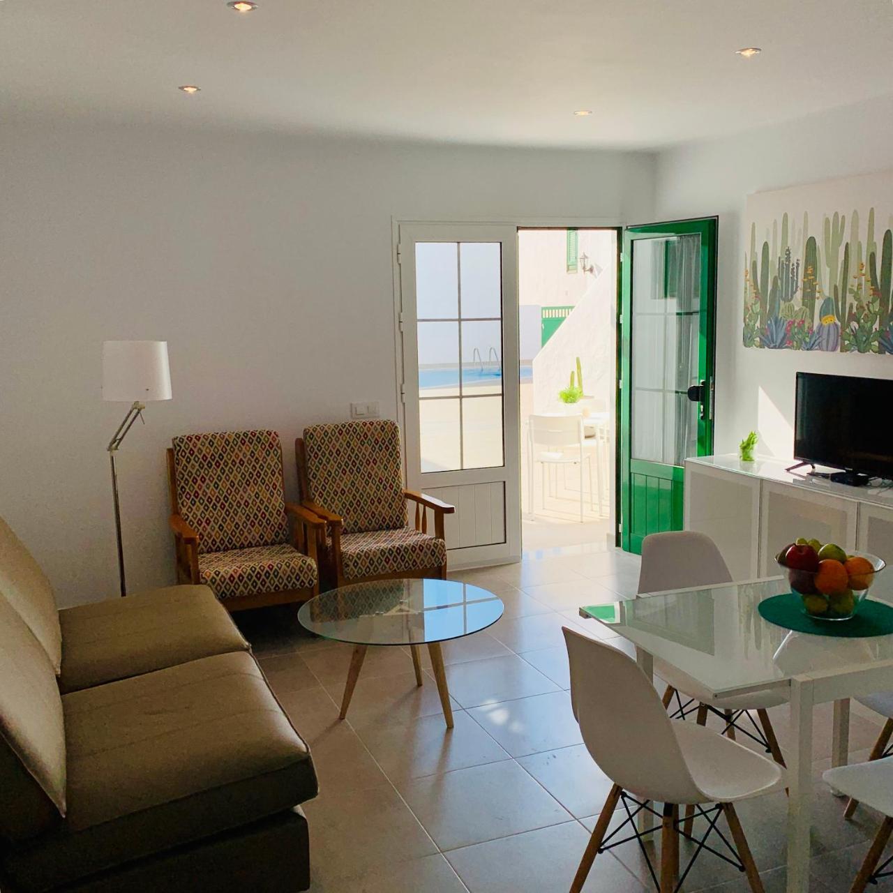 Apartamentos Zalabar ติอาส ภายนอก รูปภาพ