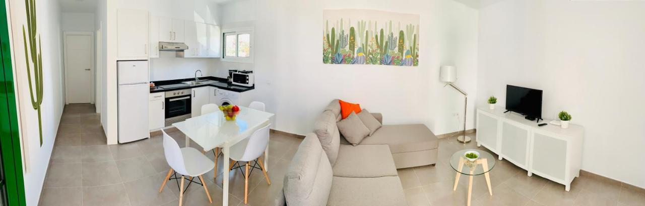 Apartamentos Zalabar ติอาส ภายนอก รูปภาพ