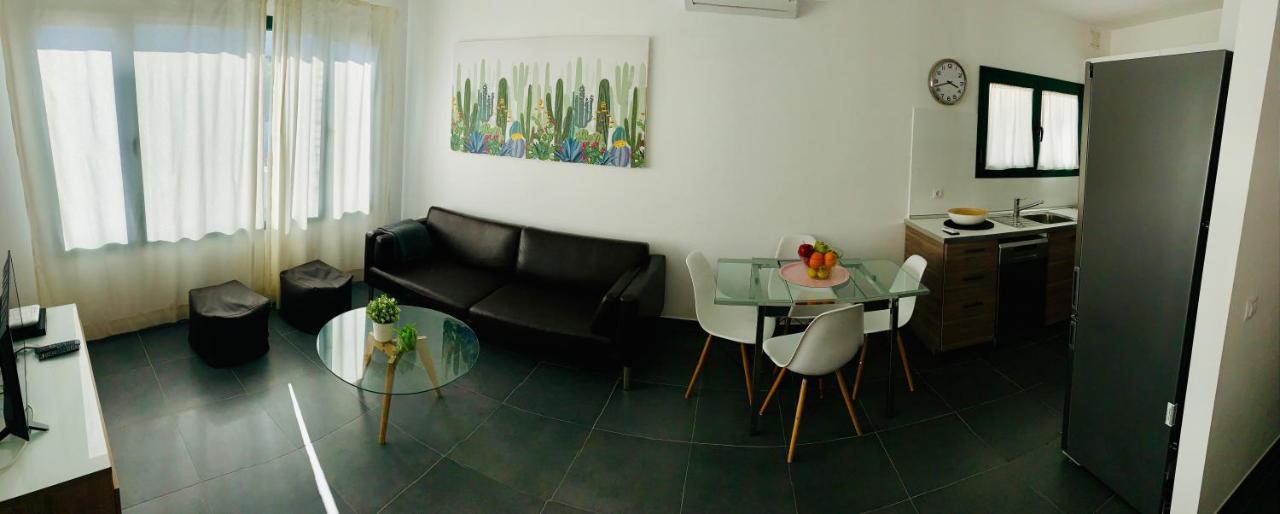 Apartamentos Zalabar ติอาส ภายนอก รูปภาพ